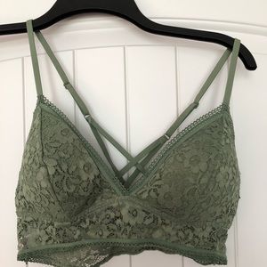 Lace Cross-Back Bralette